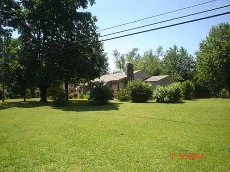 2nd image of 1224 N Panther Ave