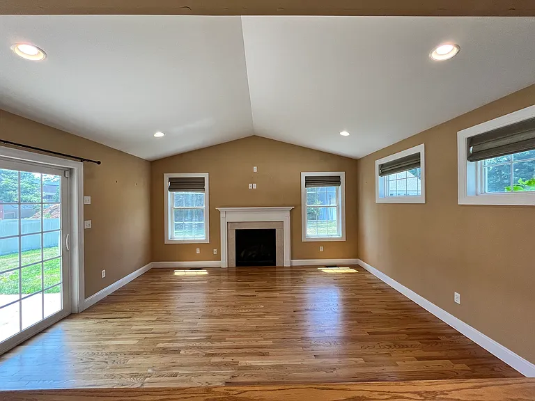 302 High St — Photo 12