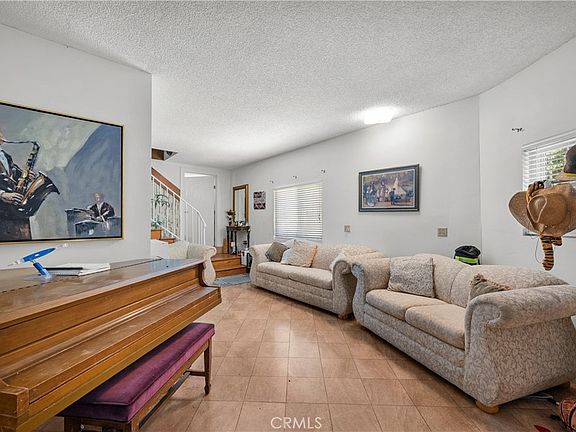 3rd image of 3702 Division St