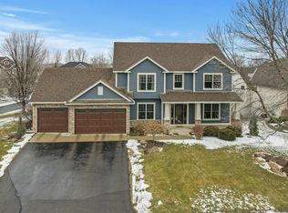 2748 Cougar Path NW, Prior Lake, MN 55372