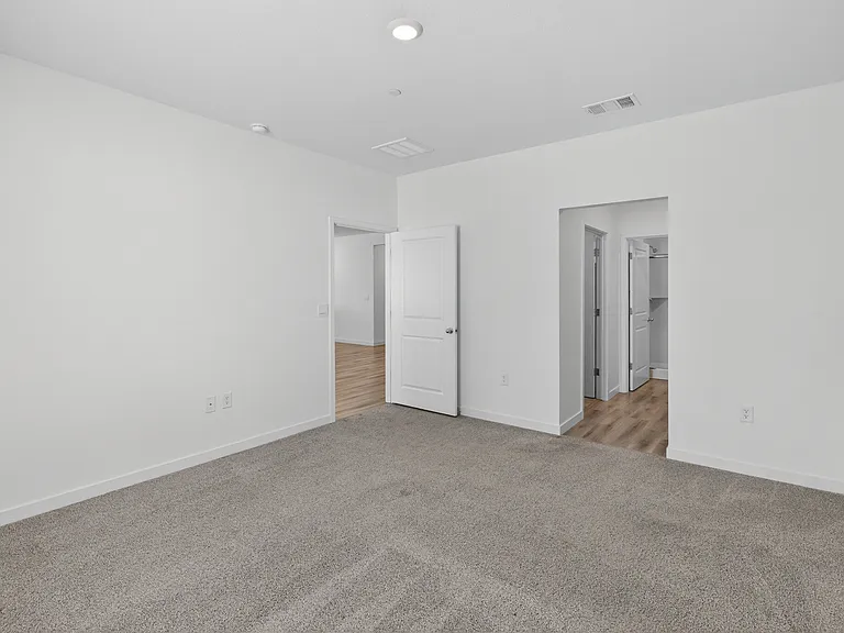 8825 Stratham Way — Photo 29