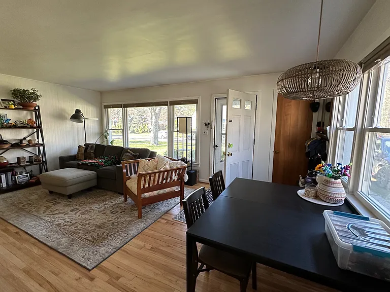 708 Barton Dr — Photo 9