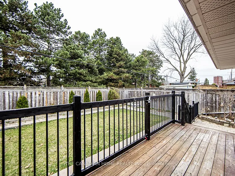70 Moraine Hill Dr — Photo 12