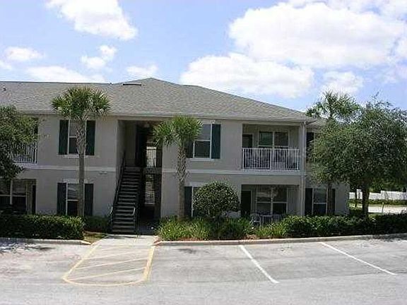 2nd image of 3014 Hemingway Cir