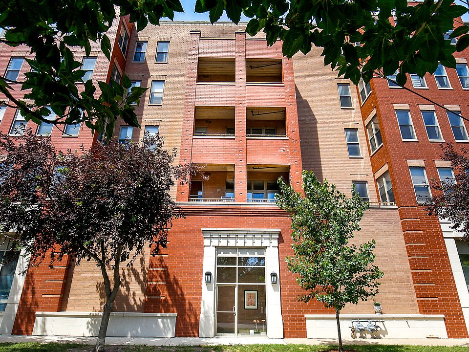 1st image of 2700 W Belmont Ave Unit 302