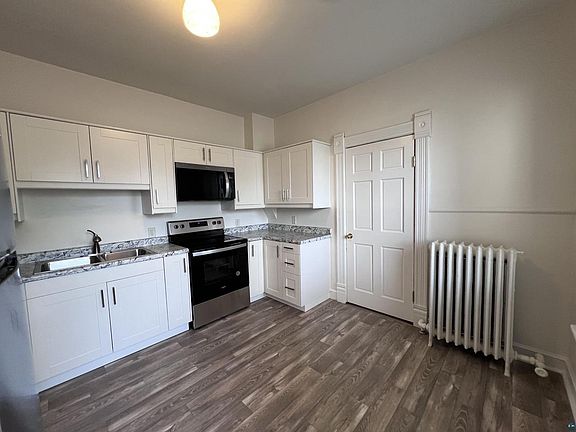 2nd image of 1709 John Ave