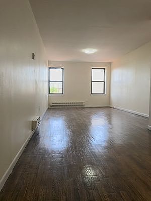 3rd image of 27-05 Astoria Blvd #B1