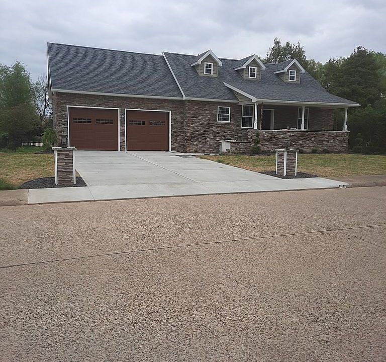 1st image of 607 52nd St