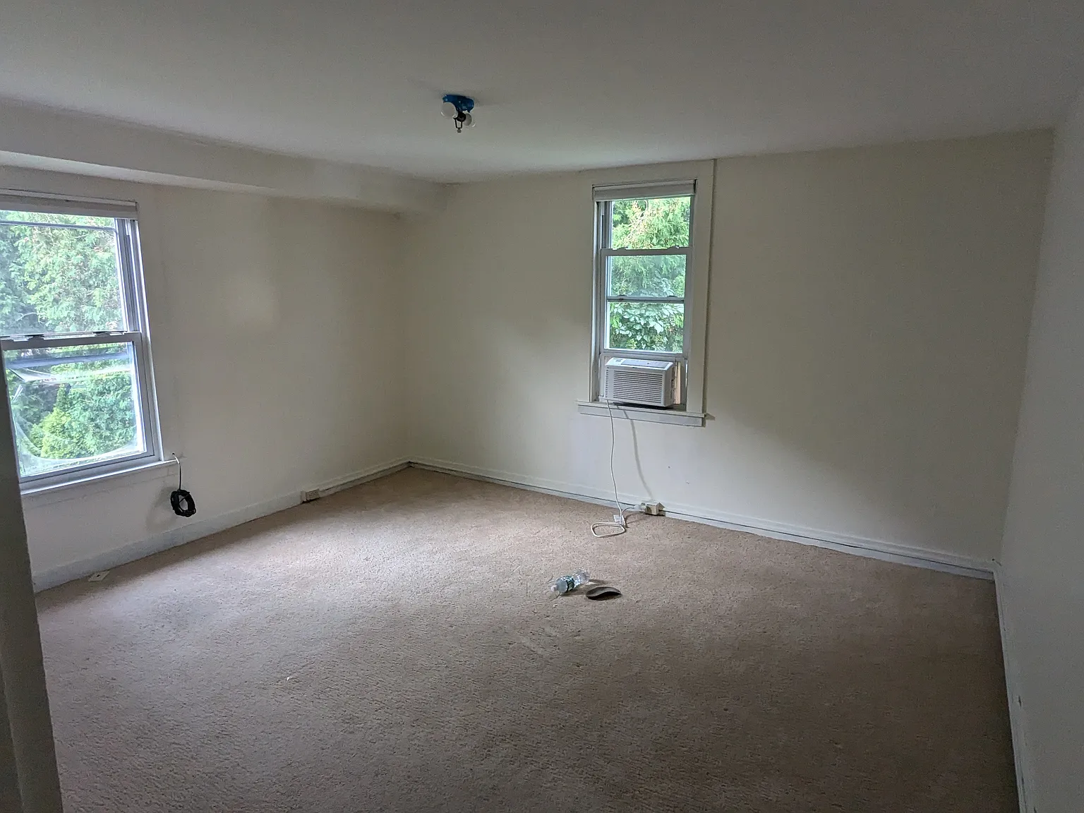 29 Colchester Ct — Photo 2