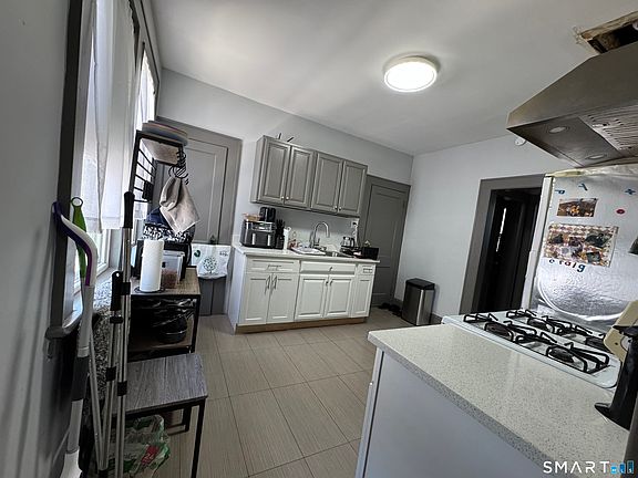 5th image of 334 Seaview Avenue