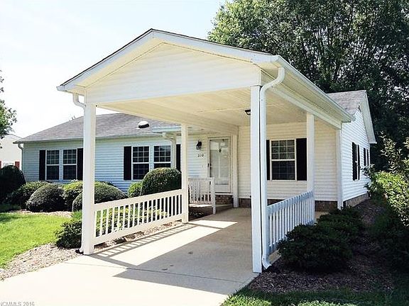 3rd image of 220 Riverwind Dr
