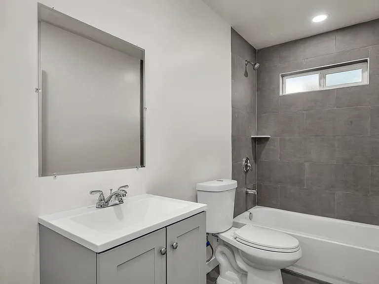 5842 Denver Ave — Photo 35