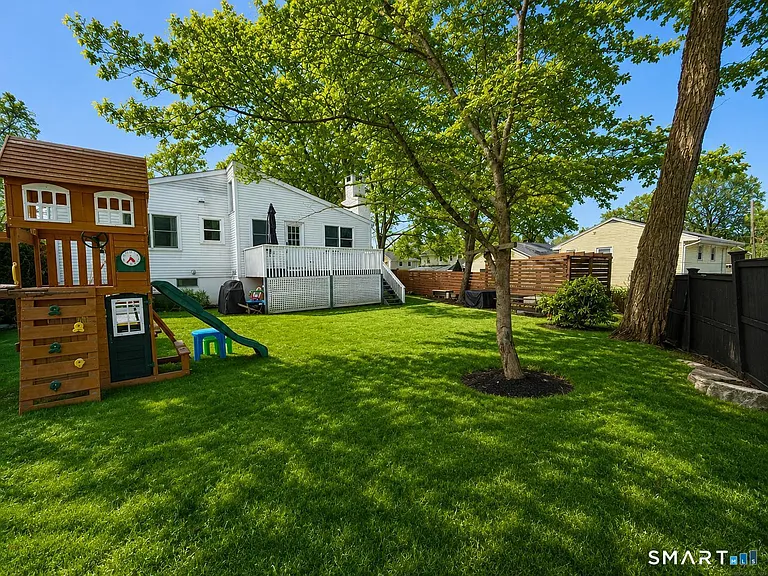 23 Sleepyhollow Dr — Photo 27