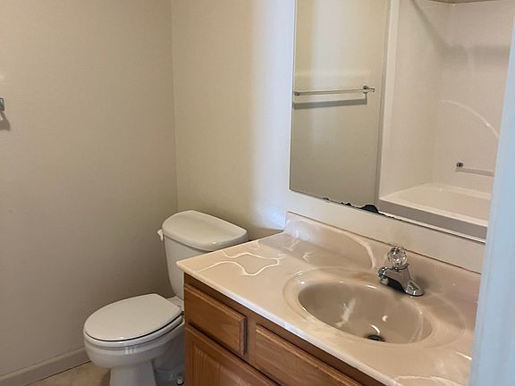 3rd image of 904 N 28th St