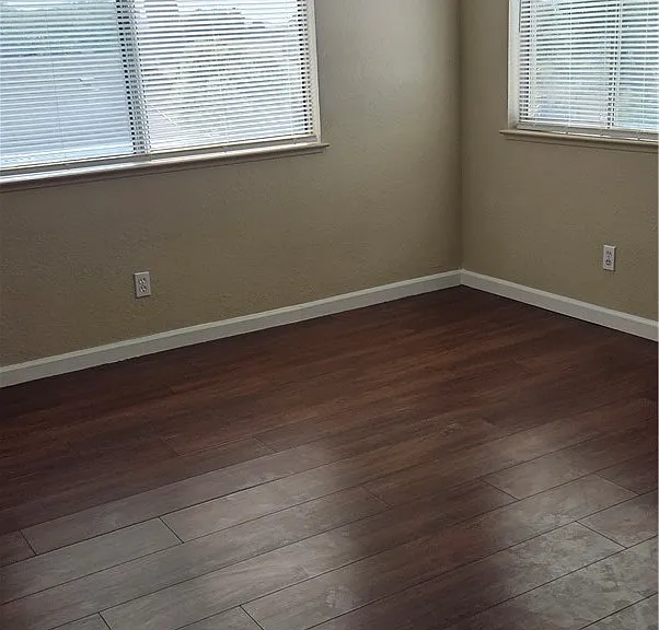 571 Roxella Ln #C — Photo 9