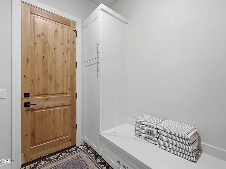 6896 E Lomas Verdes Dr — Photo 42