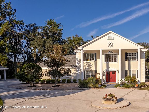 2nd image of 6039 Lake Meadows Dr