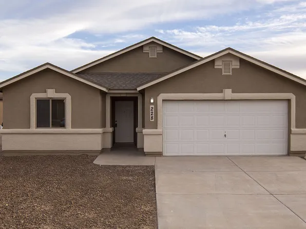228 Flor Azucena Dr, Socorro, TX 79927