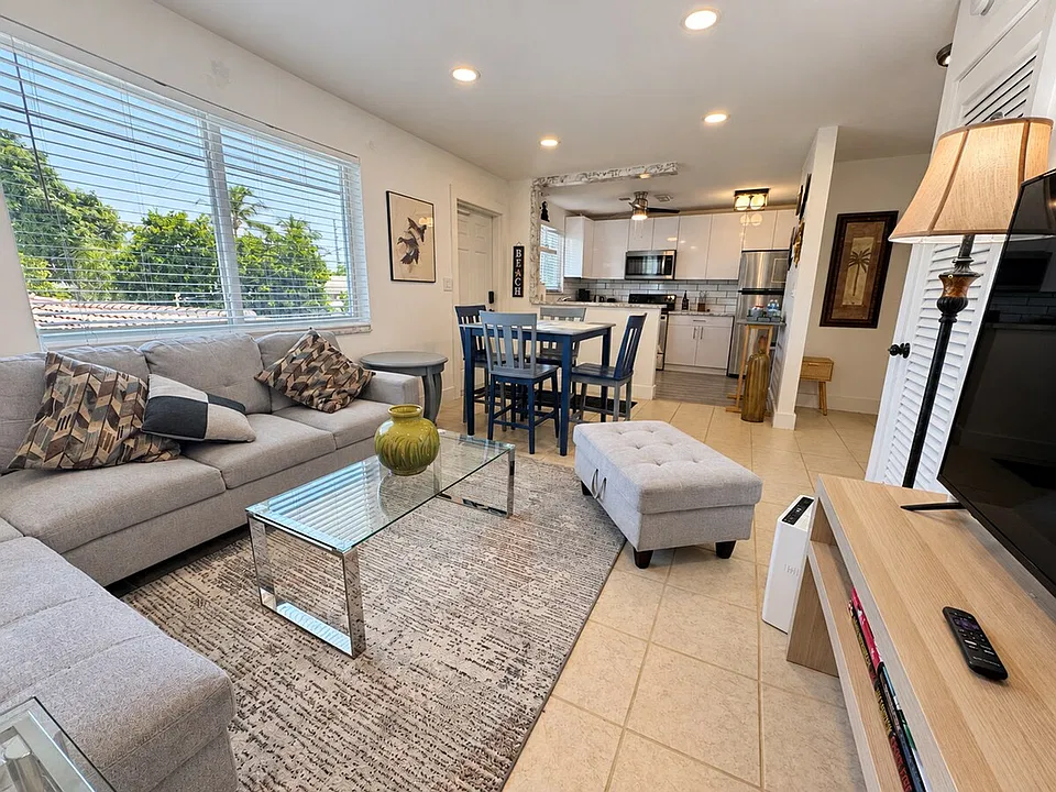 2250-2270 SE 5th St #2-ID1221994P