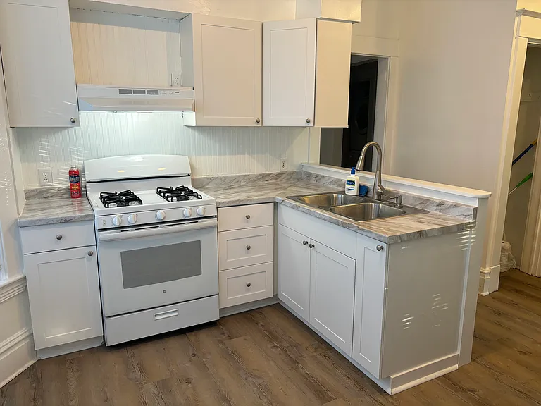 102 Paddock Ave SE #1 — Photo 4