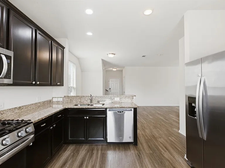 5718 Savanna Pasture Rd — Photo 12