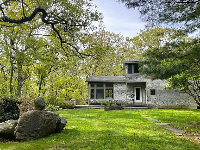 45 Jordan Rd — Photo 1