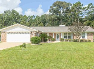 7715 Brandywood Dr, Pensacola, FL 32526