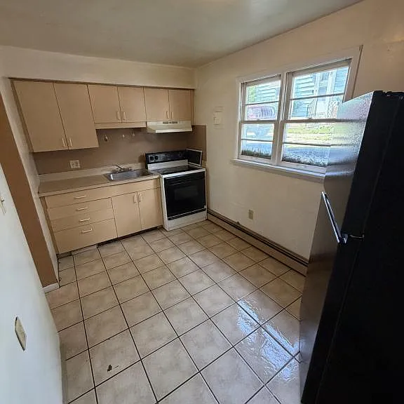 3055 Hadley Ave #2 — Photo 4