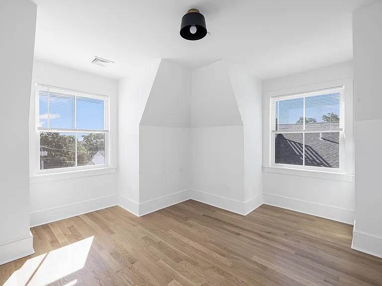 293 Governor St #302 — Photo 7