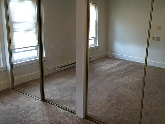 Master Huge Bedroom