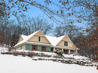 701 Country Club Ln, Onalaska, WI 54650