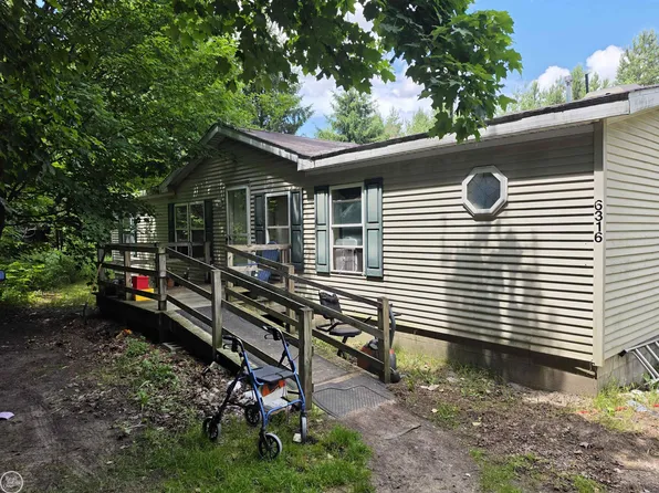 6316 W 18th Rd, Mesick, MI 49668