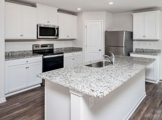 1633 Nia Rd, Charlotte, NC 28215