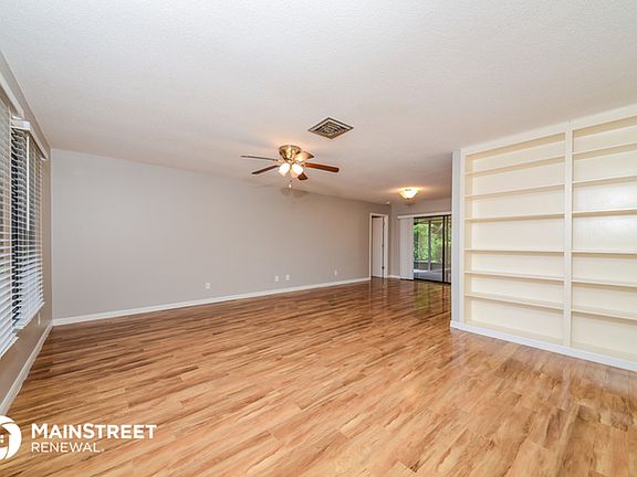 3rd image of 1013 Squaw Valley Ct