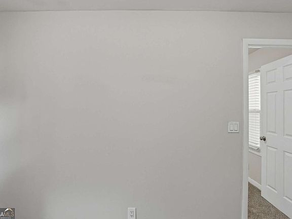 11th image of 748 Amber Pl NW