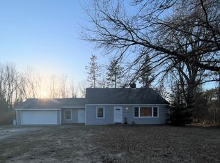 8284 Lakeshore Rd, Lexington, MI 48450