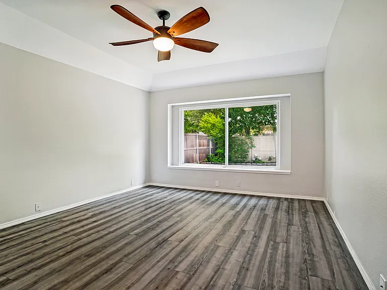 5905 Sandalwood Dr — Photo 13