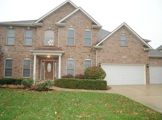3211 Farmgate Dr, Naperville, IL 60564