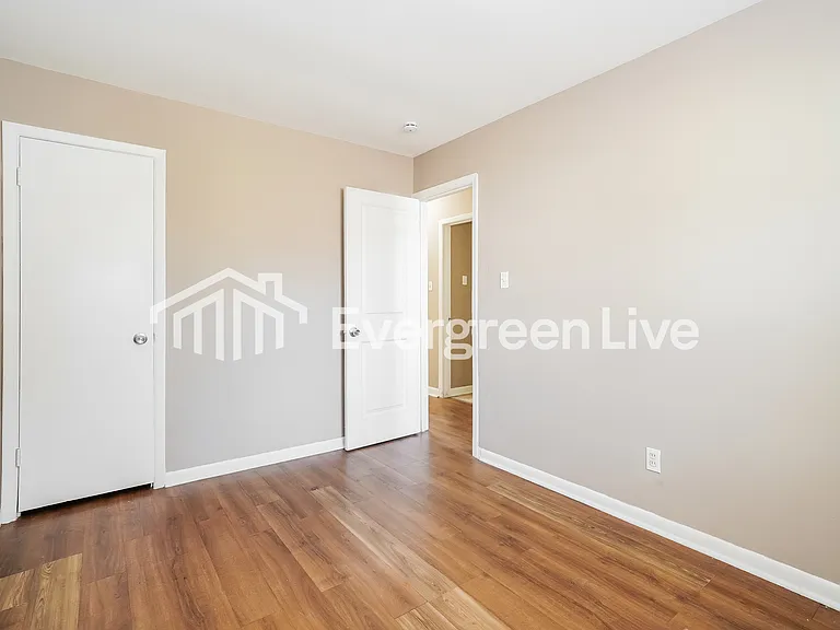 1634 Huxley Dr — Photo 14