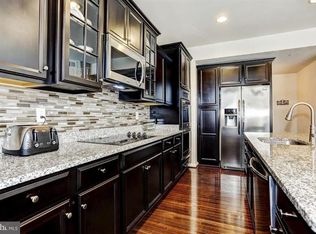 9905 Smithview Pl, Lanham, MD 20706