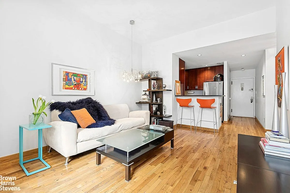 159 Madison Ave APT 11G photo 1