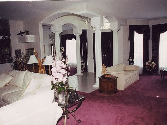 2nd image of 1401 Kensington Woods Dr
