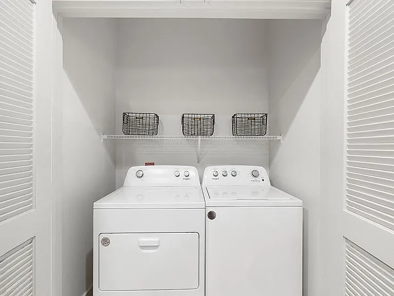 East Bend Apartments — Photo 15