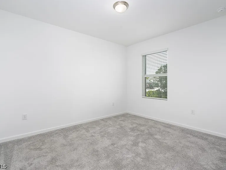 42380 Cascade Dr — Photo 27