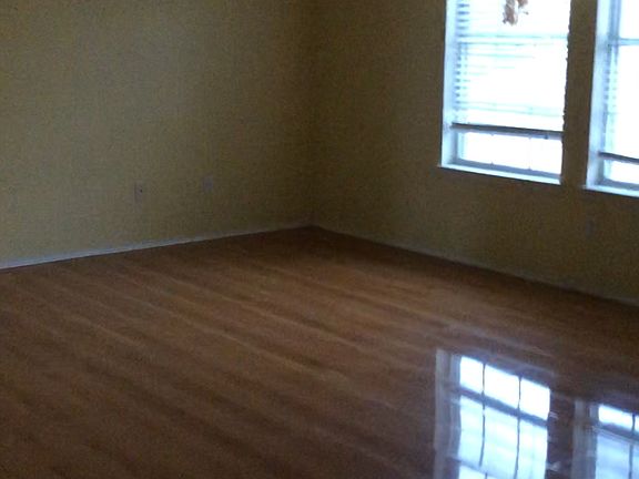 3rd image of 8124 Fox Chase Dr