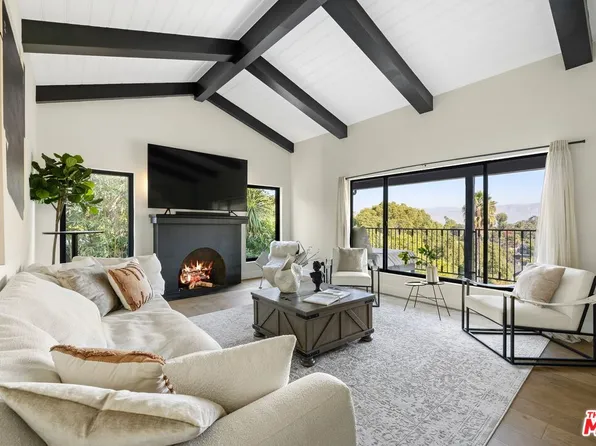 3410 N Knoll Dr, Los Angeles, CA 90068