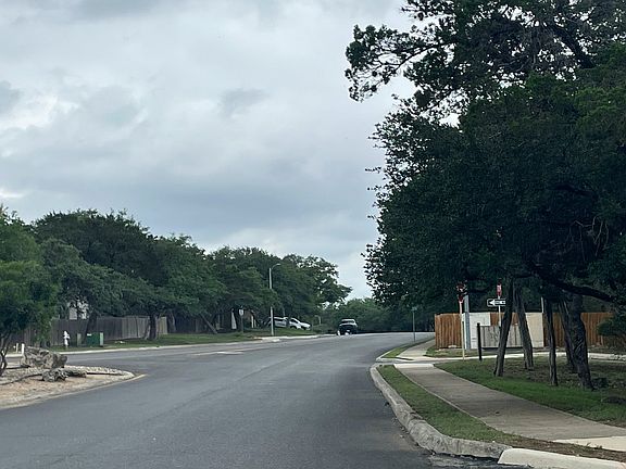 4th image of 10979 Cedar Park