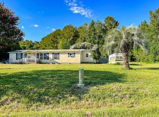 465 Winter Dr, Cottageville, SC 29435