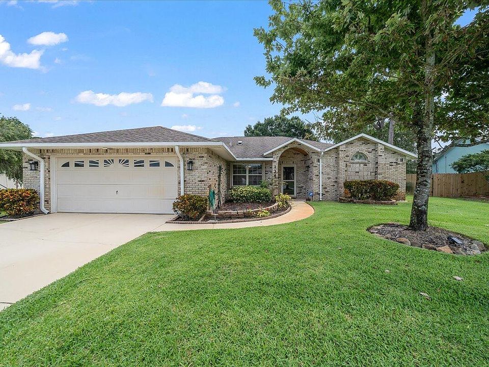 1st image of 134 Vin Rose Cir SE