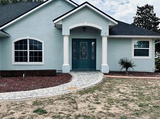 4450 Abaco Dr, Tavares, FL 32778